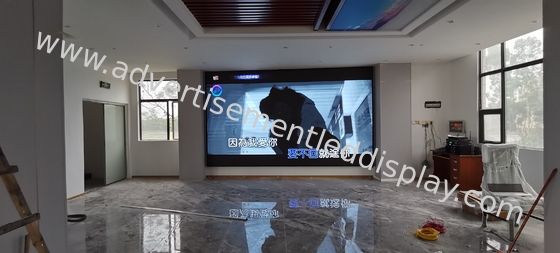 Erweiterte Steuerungsanlage LED-Werbeanzeige 92x192mm Eisenschrank für einfache Verwaltung