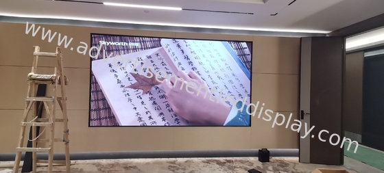 LED-Werbebildschirm mit lebendigen Farben IP65 Eisen-LED-Bildschirm für auffällige Werbung