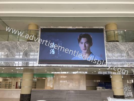 P6.67 Oem 1920hz Led-Publicity-Panel an der Wand montiert